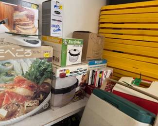 Tons of Cooking Appliances
