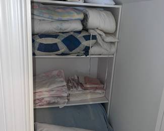 Linens linens linens