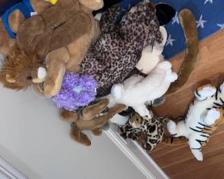 Lots o stuffed animals