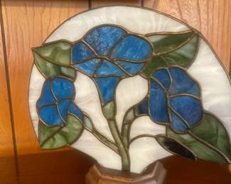 Stained glass lamp