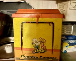 Vintage Barbie campers and other accessories 