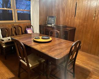 Very nice vintage dining set 
