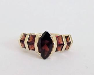 14K Gold with Faceted Red Gemstones (Garnets?) Ring - Size 6 (2.8 Grams)
