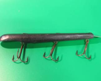 Lot 39. 8 1/4" Musky bait