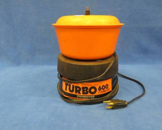 Lot 418. Lyman Turbo 600 Tumbler with media