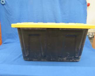 Lot 120. Black and yellow heavy duty tote in good condition