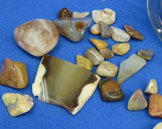 Lot 77. Polished rocks, some maybe agates