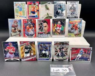Modern Football Card Lot (15) Cards Total - Including Short Prints, Prizms and Rookies. Patrick Mahomes II 