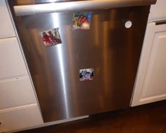 For prices & more info, copy & paste link below:
https://beforeudemo.com/sales-event/kenilworth-kitchen-cabinets-appliances-bathroom-rehab-sale/