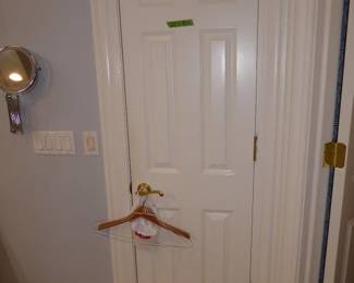 For prices & more info, copy & paste link below:
https://beforeudemo.com/sales-event/kenilworth-kitchen-cabinets-appliances-bathroom-rehab-sale/