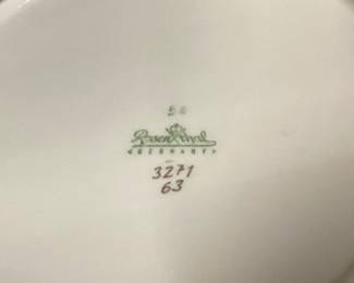 ROSENTHAL CHINA SET, ESTIMATE 40 PIECES