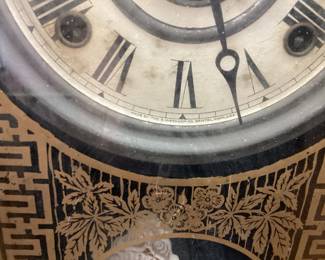ANTIQUE E. INGRAHAM ATLANTIC GINGERBREAD CLOCK