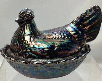 FENTON AMETHYST CARNIVAL GLASS HEN ON A NEST