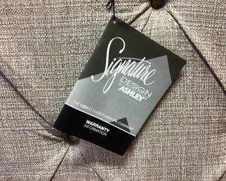 SIGNATURE DESIGN BY ASHLEY UPHOLSTERED PANEL KING BED