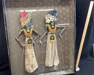 PAIR OF INDONESIAN WAYANG GOLEK PUPPETS IN DISPLAY CASE
