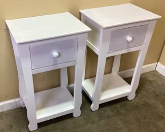 PAIR OF WHITE SINGLE DRAWER NIGHTSTANDS