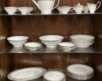 STYLE HOUSE REGAL PATTERN FINE CHINA SET, 52 PIECE