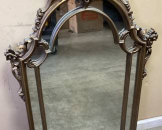 HOLLYWOOD REGENCY STYLE GILT MIRROR