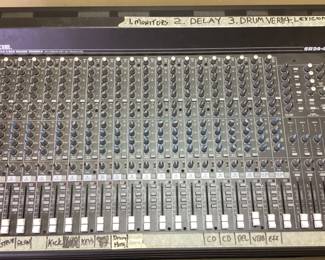 MACKIE SR24-4 VLZ PRO CHANNEL MIXING CONSOLE w CASE