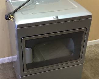 MAYTAG DRYER, MODEL MEDX700XL0