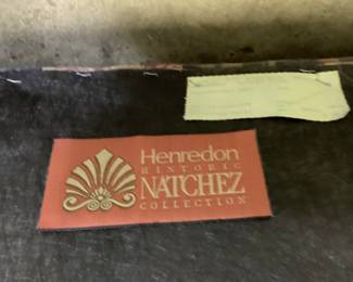 HENREDON GEORGIAN STYLE LIBRARY ARMCHAIR, NATCHEZ COLLECTION