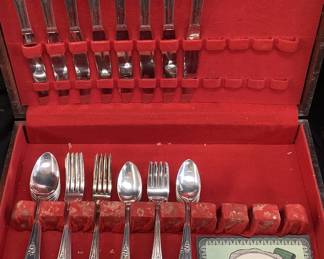 (2) SILVERPLATE FLATWARE SETS, W.M. ROGERS & INTERNATIONAL SILVER XII