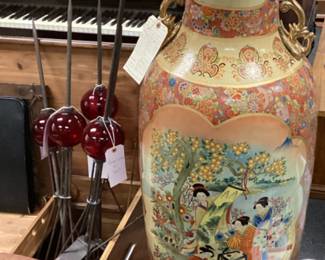 VTG. 4' JAPANESE SATSUMA HAND PAINTED VASE