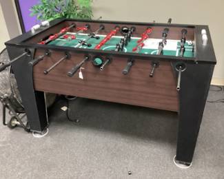 BARRINGTON 56 FOOSBALL TABLE
