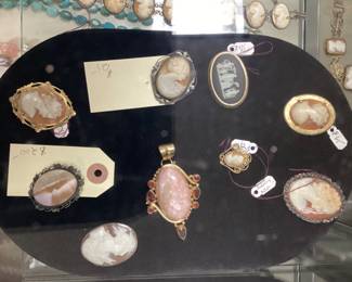 VINTAGE CAMEO BROOCHES, PINK QUARTZ PENDANT