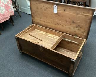 VINTAGE CEDAR TRUNK