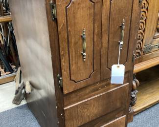 ANTIQUE INDOOR PISTOL TARGET PRACTICE CABINET, AIR BLOWS PLASTIC BALLS