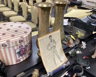ELVIS PRESSLEY AUTOGRAPHED PHOTO, VTG. BRASS VASES