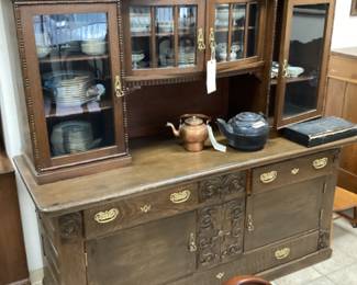 EARLY 1900s LOUIS XVI OAK SIDEBOARD BUFFET CHINA CABINET, ANTIQUE CAST IRON TEA KETTLE, ANTIQUE GOOSENECK SPOUT COPPER TEA KETTLE