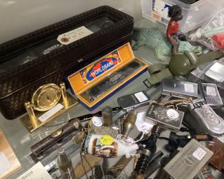 ASSORTED VINTAGE COLLECTIBLES