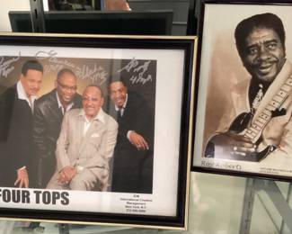 FOUR TOPS & ROY ROBERTS AUTOGRAPHED PHOTOS