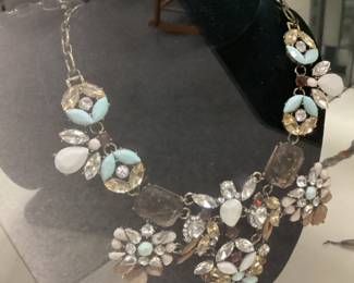 WI WAUKESHA STONE & RHINESTONE BIB NECKLACE