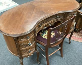 ANTIQUE LOUIS XV STYLE KIDNEY SHAPE DESK & CHAIR