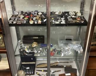 WATCHES, COLLECTIBLES, POCKETKNIVES, SHOTGUN SHELLS, ZIPPO LIGHTERS,