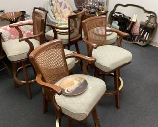 DREXEL HERITAGE POSTOBELLO BAR STOOLS