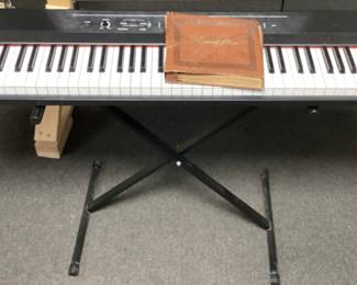 ALESIS KEYBOARD