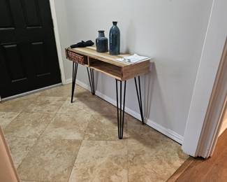 console table