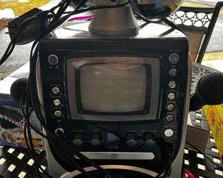 The Singing Machine SML 390 with Disco Balls