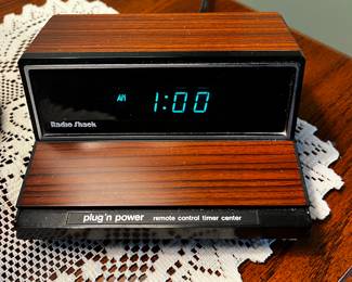 Vintage Radio Shack Plug n' Power remote control timer center from 1980s 