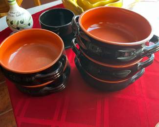 Set of 5 vintage clay baking bowls, brown with orange 