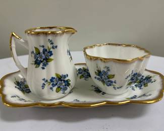 (3pc) Creamer & Sugar Set | Taylor & Kent "Elizabethan Fine Bone China" creamer and sugar bowl set with dish. - h. 4 x w. 8 in

