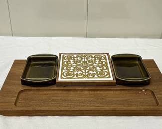 (4pc) Woodland Charcuterie Board | Vintage Woodland charcuterie board made of wood and ceramic. Signed by artist: "Georges Briard" - w. 18 x d. 10 in

