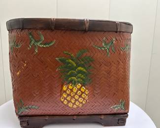 "Pineapple" Motif Basket | Large basket with pineapple motif.