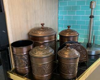 Decorative canisters 