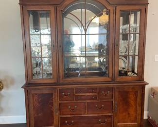 Beautiful china cabinet by Stanley
