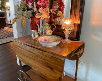 Tea cart